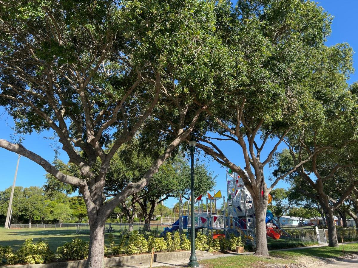 Cozy Studio Near Atlantic Ave W/Private Patio Apartment Delray Beach Exterior photo